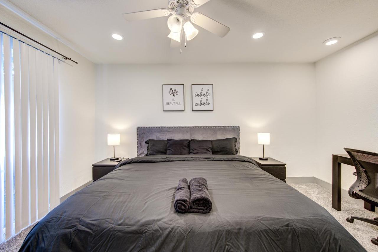 Trendy Midtown Apt, Walk To Shops & Sites, Pets Ok Houston Eksteriør billede