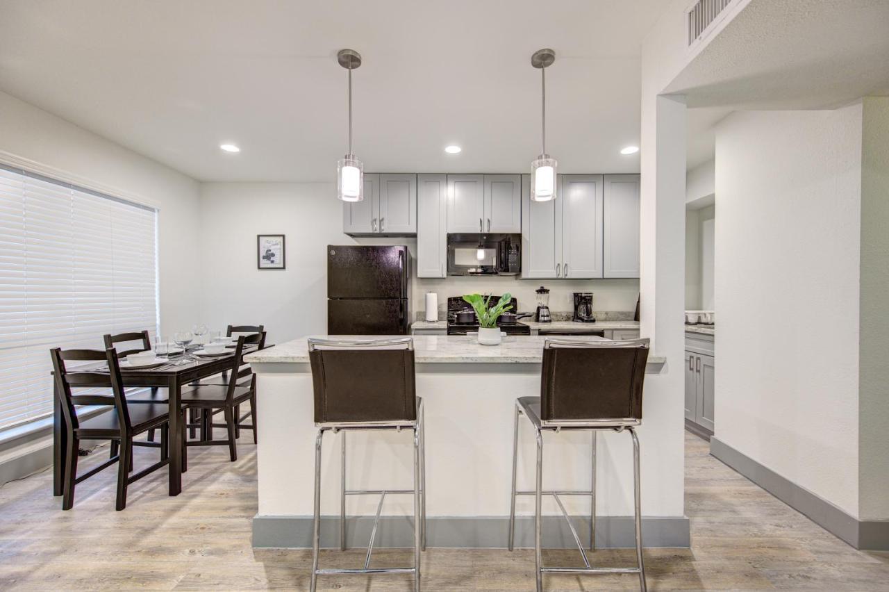 Trendy Midtown Apt, Walk To Shops & Sites, Pets Ok Houston Eksteriør billede