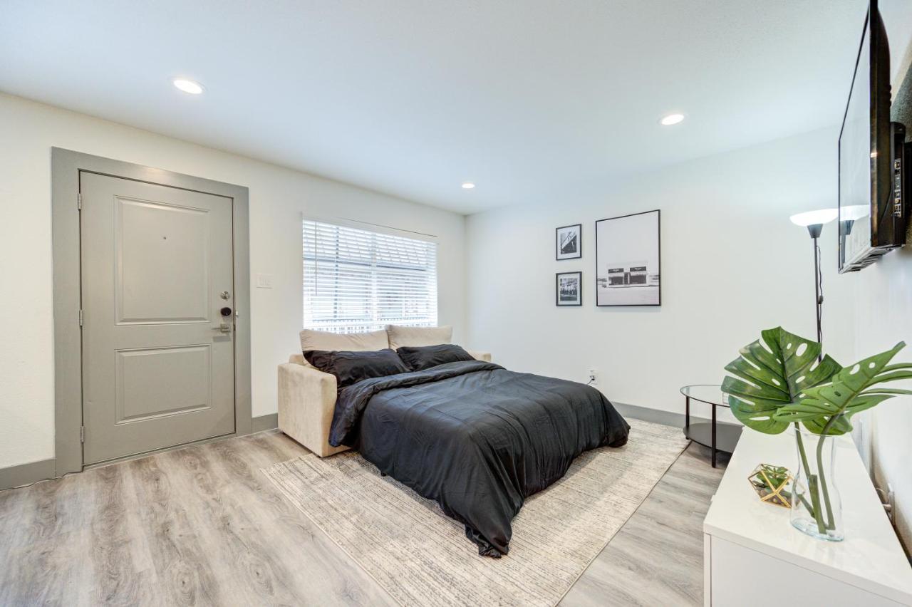 Trendy Midtown Apt, Walk To Shops & Sites, Pets Ok Houston Eksteriør billede