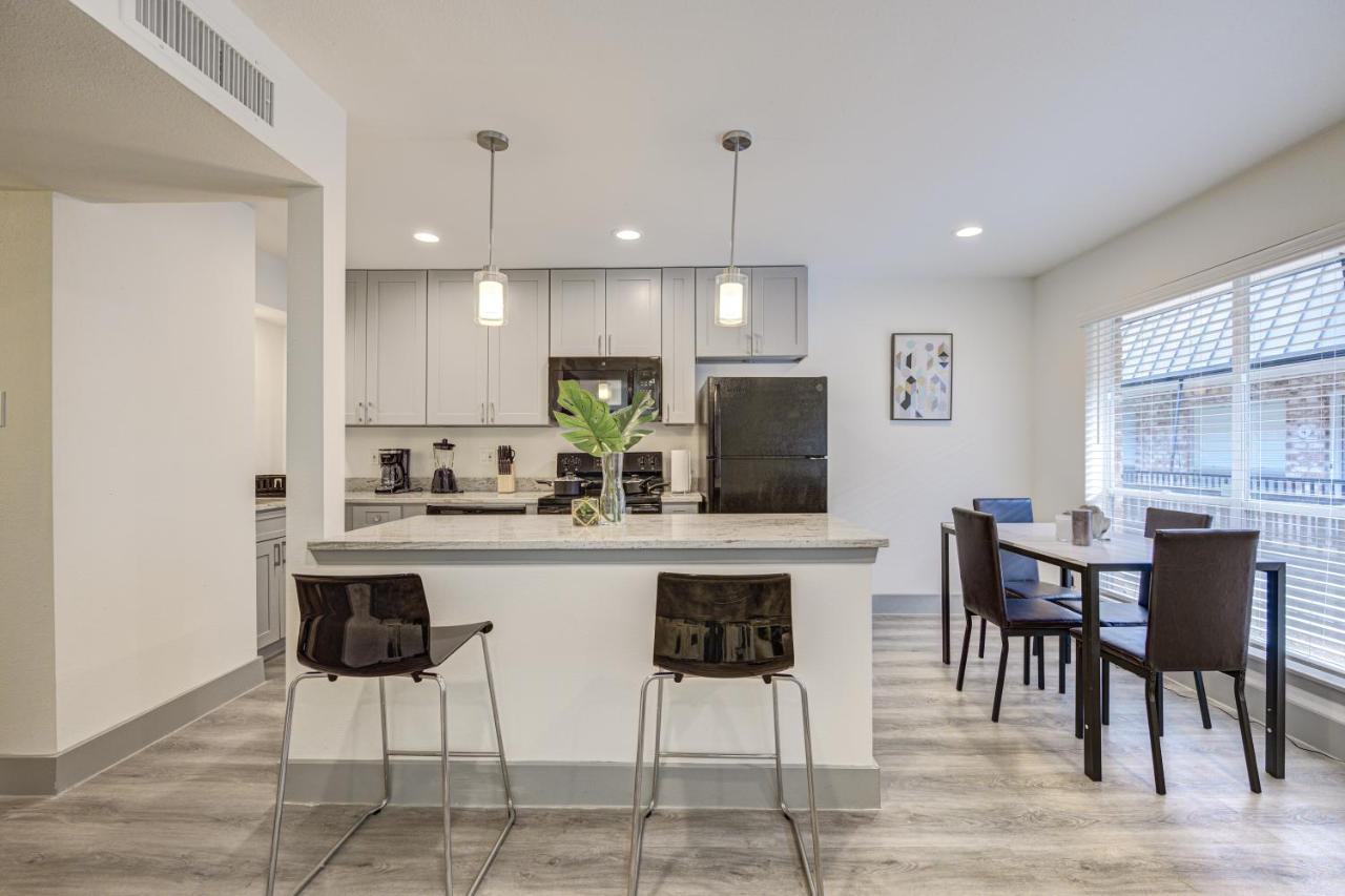 Trendy Midtown Apt, Walk To Shops & Sites, Pets Ok Houston Eksteriør billede