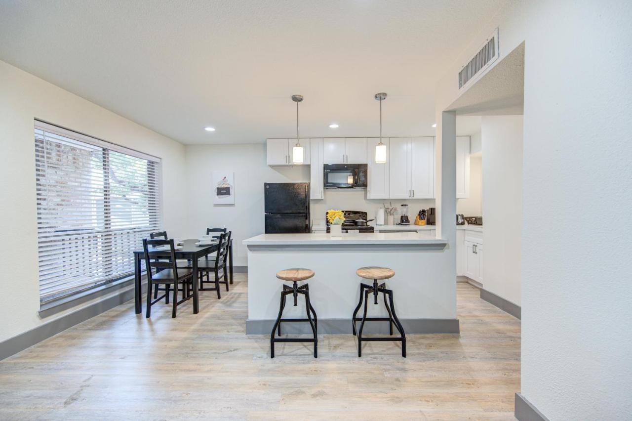 Trendy Midtown Apt, Walk To Shops & Sites, Pets Ok Houston Eksteriør billede