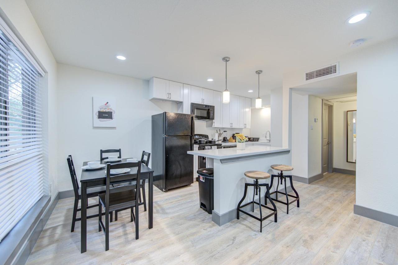 Trendy Midtown Apt, Walk To Shops & Sites, Pets Ok Houston Eksteriør billede